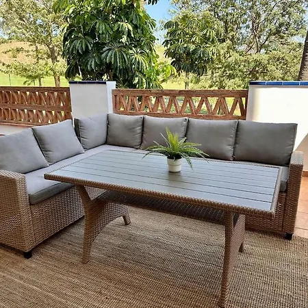 Encantador Vista Golf, Grande Terraza Apartment *
