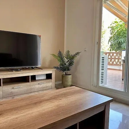 Encantador Vista Golf, Grande Terraza Apartment *